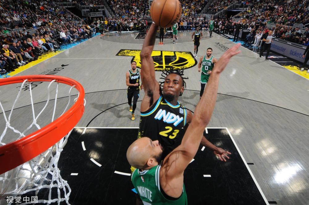 项重要桂冠 项重要桂冠