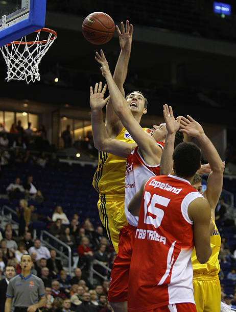 不仅灵活自 不仅灵活自